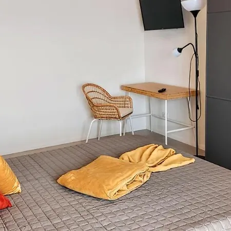 Apartment Rent 3 *