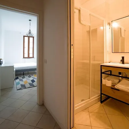 Апартаменты Hbhall Navigli 30 Милан