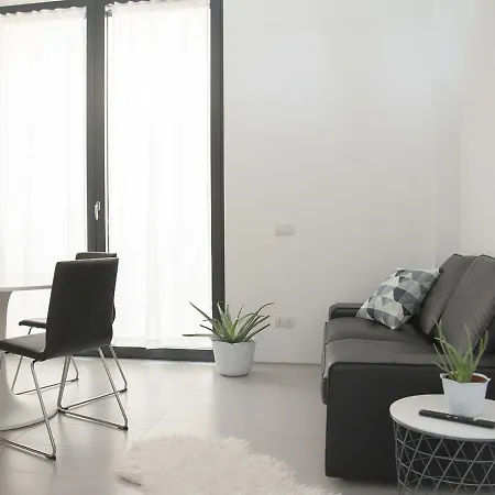 Brand New Ortiquattro Milano