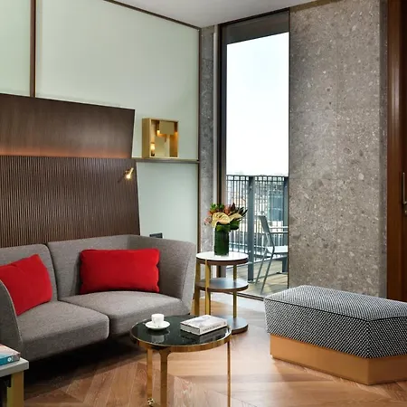 Verticale | Esperienze Milan