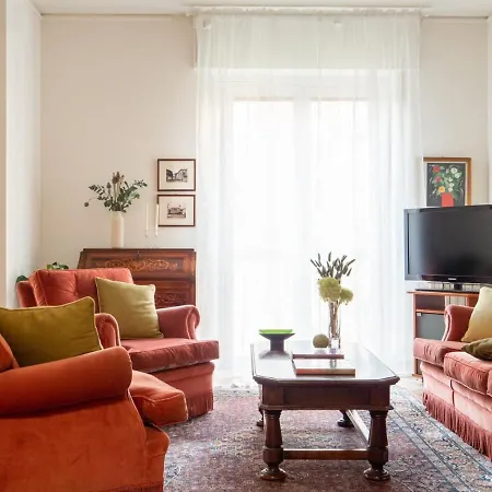 The Rent - Beautiful Three-bedrooms Near Metro Lodi ميلان