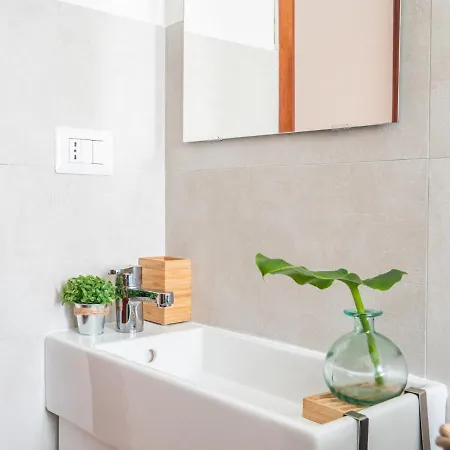 The Rent - Beautiful Three-bedrooms Near Metro Lodi Апартаменты