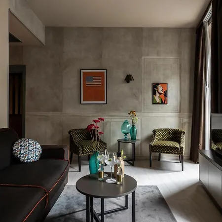 Fifty House Cellini