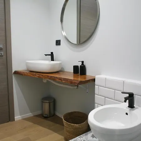 아파트 Bnbutler - Buenos Aires, 51 - Moderno Di Design Nel Cuore Di 밀라노