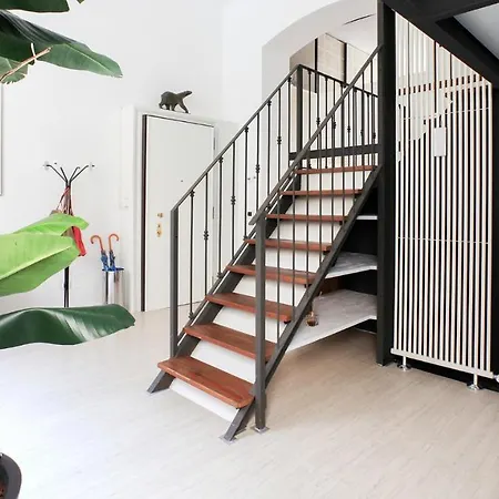 Plum Guide - Total Eclipse Apartment