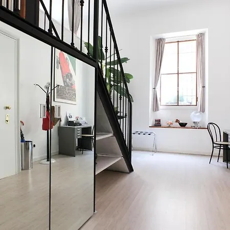 Plum Guide - Total Eclipse Apartment