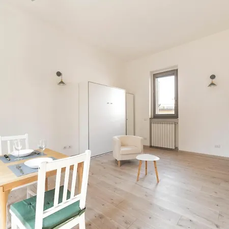 Апартаменты Maciachini Renovated Studio! Милан