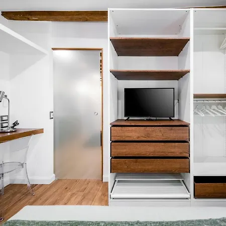 Elegant In Center Apartman Milánó