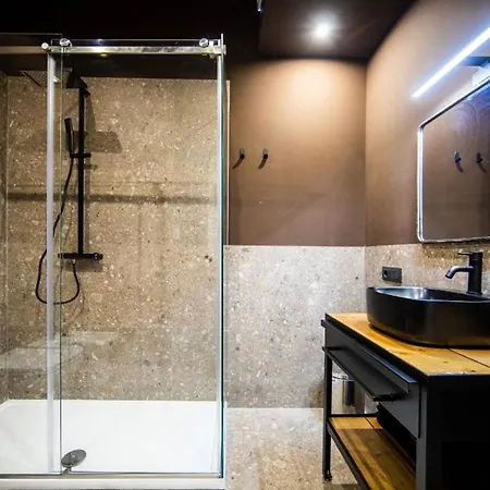 New Amazing Mono Located In Moscova District From Moscova Group