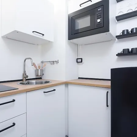 Hemeras Boutique Homes - Large Apartment Near The Central Station Nocleg ze śniadaniem
