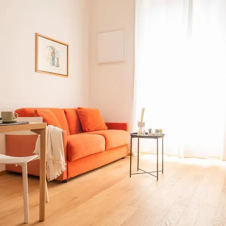 The Rent - Near Corso Indipendenza * Μιλάνο