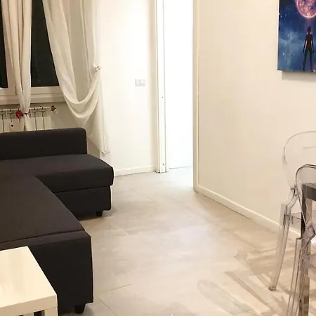 Smart Station Apartment Mailand