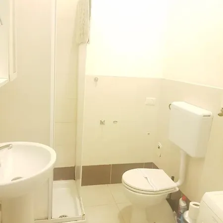 Smart Station Apartment