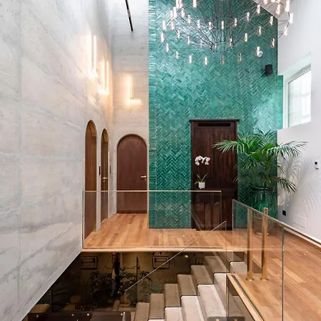 Vico Hotel