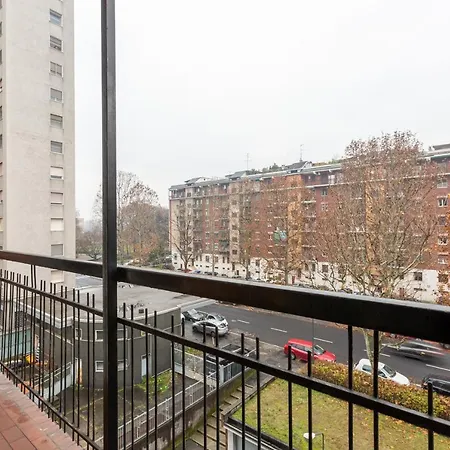 Apartman Bnbutler - Largo Promessi Sposi - Moderno E Confortevole *