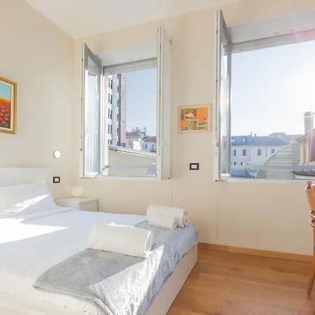 Retreats Cadorna Duomo Apartment