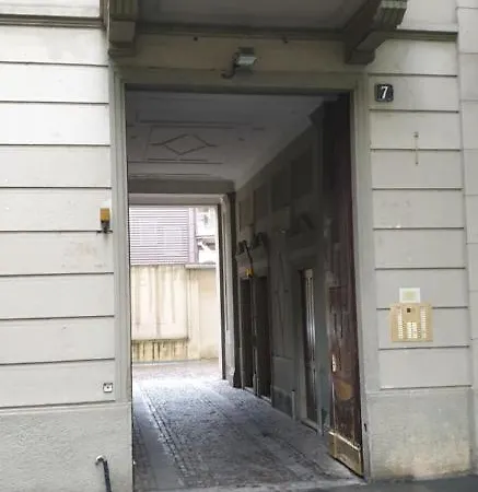 Meta Italy Sui Navigli شقة ميلان