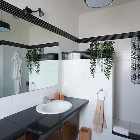 Negrelli Home - Vicino Ai Navigli - Ampio Bilocale Apartment Milan
