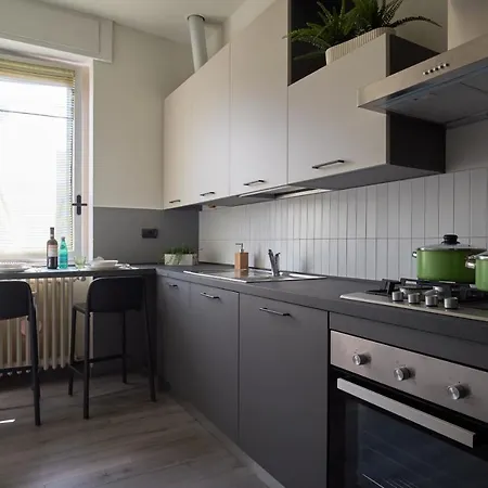 Negrelli Home - Vicino Ai Navigli - Ampio Bilocale