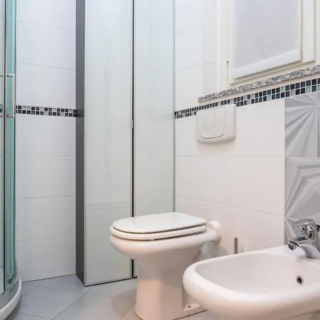 The Best Rent - Lovely One-bedroom In Isola District