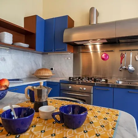 Apartment Stile Navy: Atmosfere Marinare In Centro A Milano! Mailand