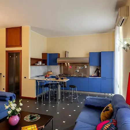 Stile Navy: Atmosfere Marinare In Centro A Milano! Apartment