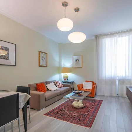 Comfy-cozy 2 Bedroom-via Boscovich Milano