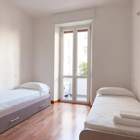 Youhosty - Lomazzo C 3 Milano