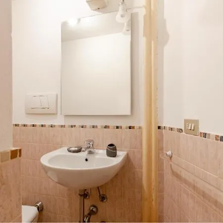 Yourvacanza Navigli Loft Apartment
