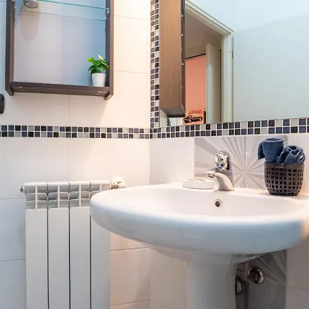 The Best Rent - Lovely One-bedroom In Isola District * Milan