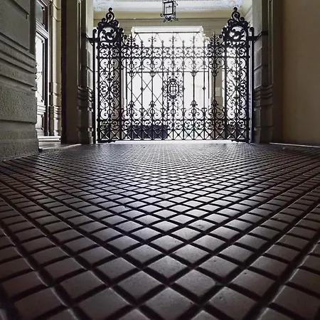 Primopiano - Cantoni Milánó