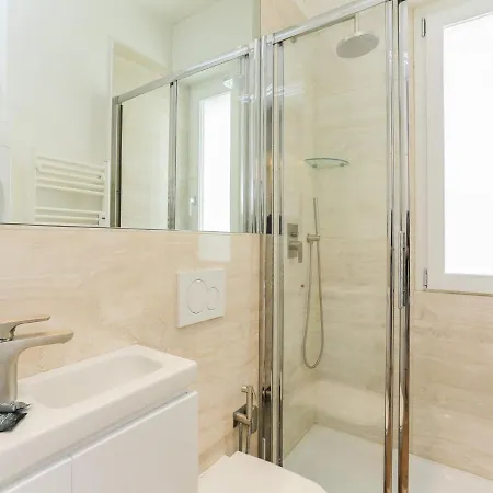 The Rent - With Balcony In Amendola Appartamento *