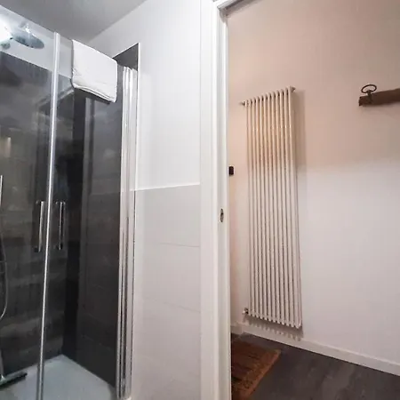 Altido Stylish Loft For 4 In Famous Navigli District Apartman Milánó