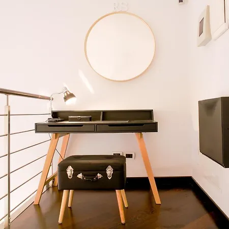 Bnbutler - Bergonzoli - Modern And Bright Near Station *