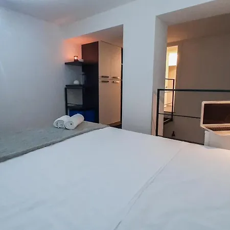 Apartman Altido Stylish Loft For 4 In Famous Navigli District