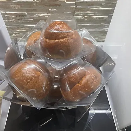 享受米兰酒店 招待所 *