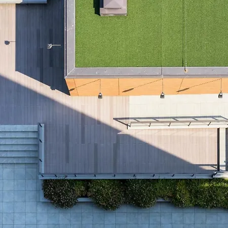 Luxury Flat With Pool Gym Parking - Unit9b Διαμέρισμα