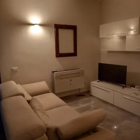 Apartment Home Suite Home - Super Attic Suite -With Free Parking - Zone Iulm & Naba & Navigli - Metro Subway Romolo Mailand