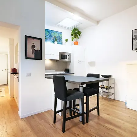 Apartment Montenapoleone Tower House