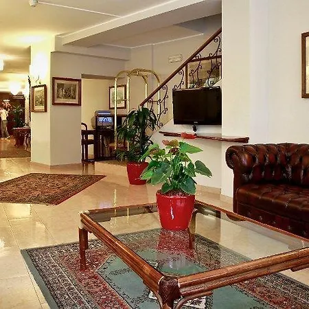 Garibaldi Palace فندق