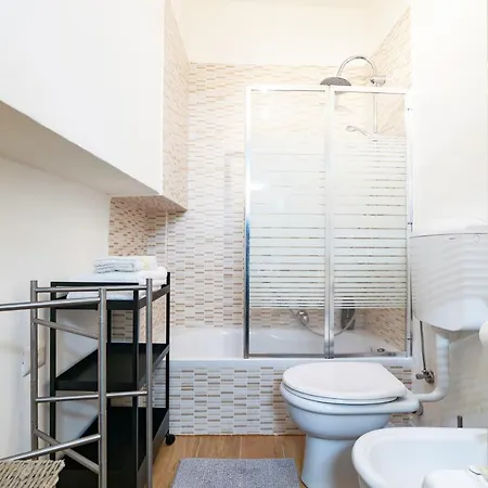 Montenapoleone Tower House Apartment Milan
