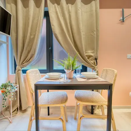 Suzzani 273 Milánó