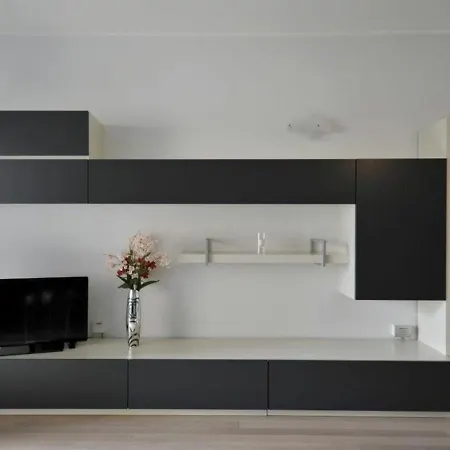 Apartman Cola Di Rienzo By Halldis