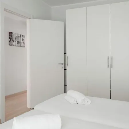 Apartman Cola Di Rienzo By Halldis Milánó