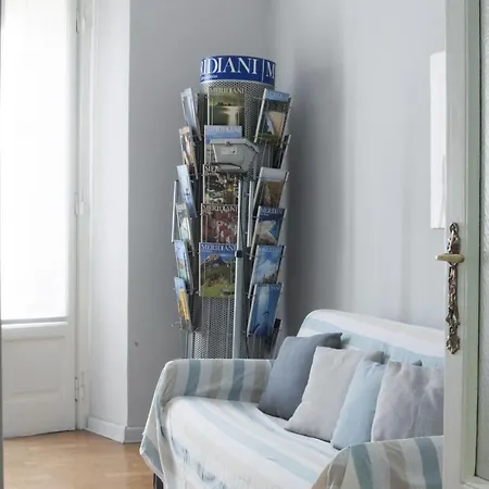 Liberty Two-room In Porta Venezia Milano