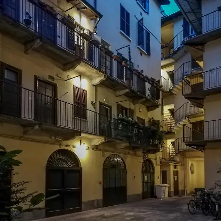Walk To Duomo, Loft Near Metro, M4 Linate 2min Walk