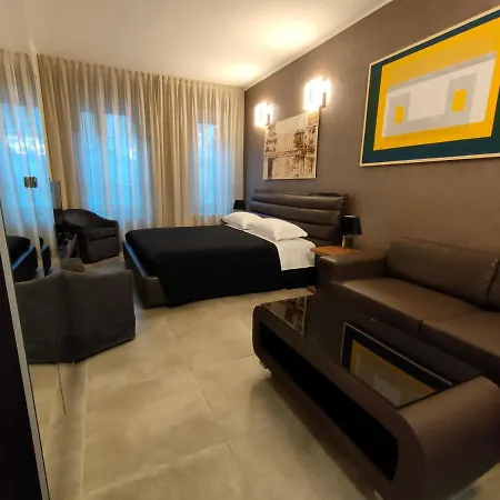 Station Apartment Milan