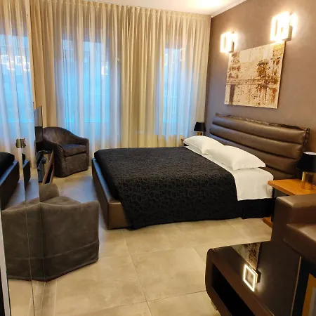Station Apartment Milan