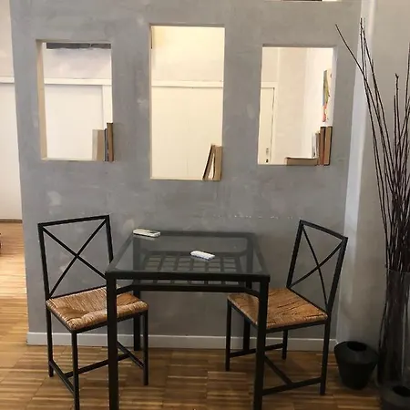 Isola Apartment Milan