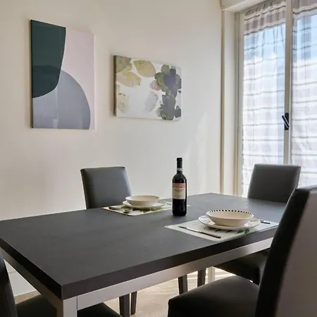 Negrelli Home - Vicino Ai Navigli - Ampio Bilocale * Milan